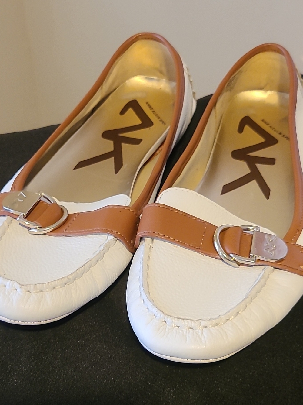 Anne Klein Sport White & Tan Leather Loafers Size 7.5